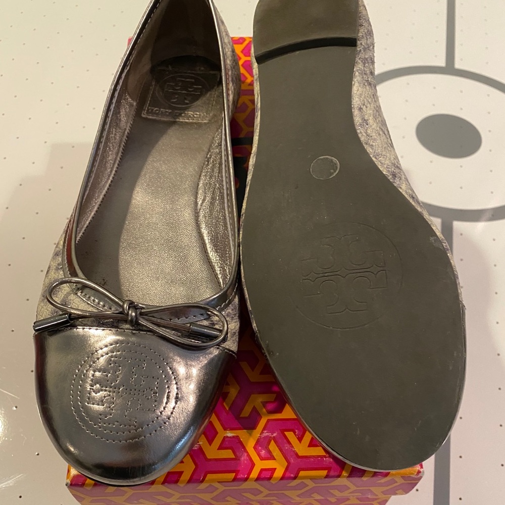 NIB TORY BURCH VERBENA-MET LUX SNAKE BALLET FLATS